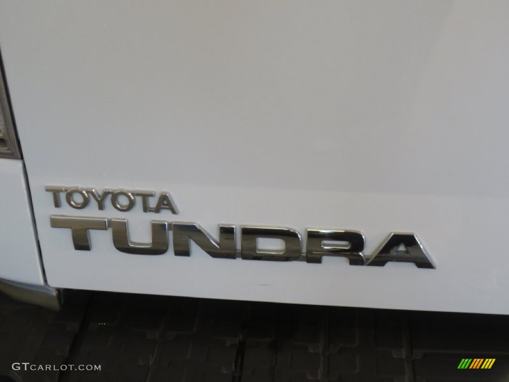 2011 Tundra Double Cab - Super White / Graphite Gray photo #9