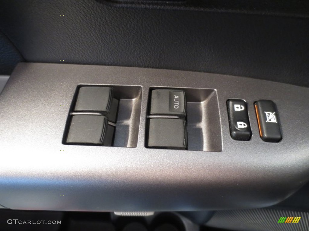 2011 Tundra Double Cab - Super White / Graphite Gray photo #13