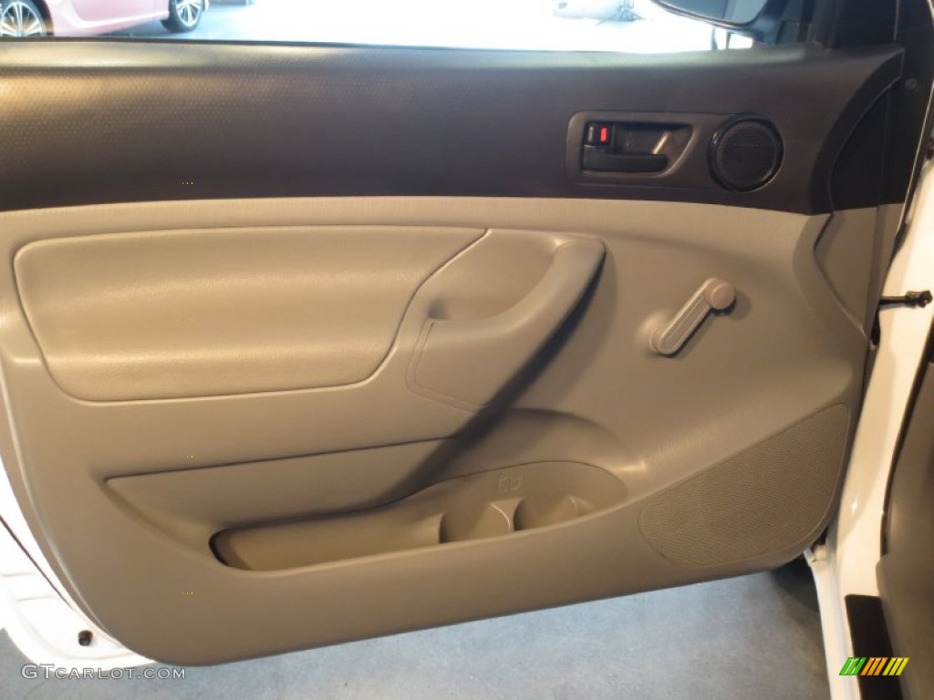 2012 Tacoma Regular Cab - Super White / Graphite photo #14