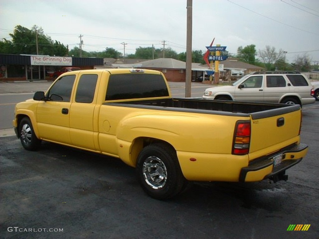 2002 Silverado 3500 LT Extended Cab Dually - Wheatland Yellow / Graphite photo #6