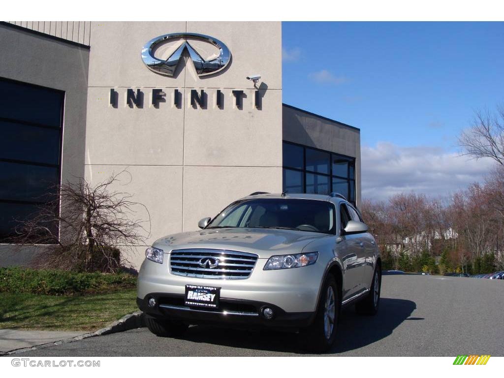 Sheer Platinum Metallic Infiniti FX