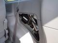 1998 Silver Frost Metallic Ford Windstar   photo #26