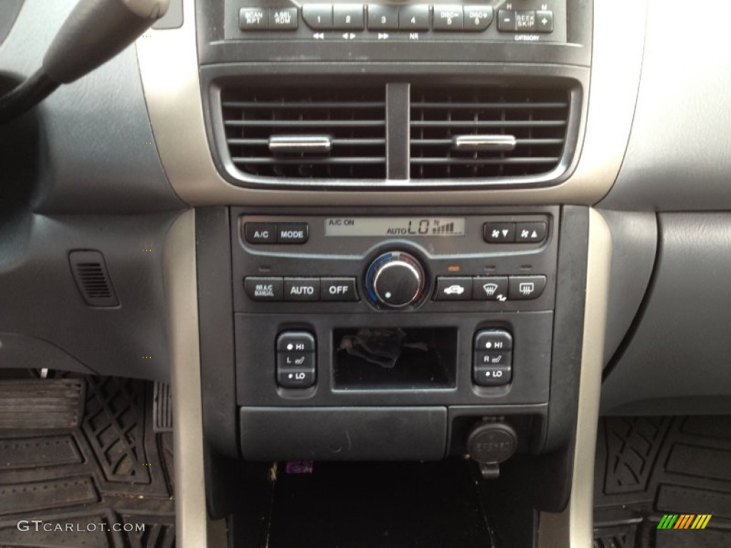 2007 Honda Pilot EX-L 4WD Controls Photo #76453452