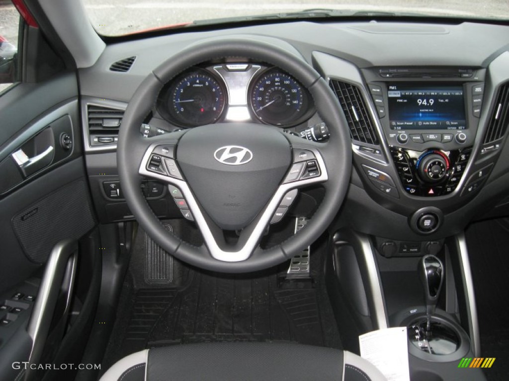 2013 Hyundai Veloster Turbo Black Dashboard Photo #76457251