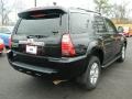 Black - 4Runner SR5 Photo No. 3
