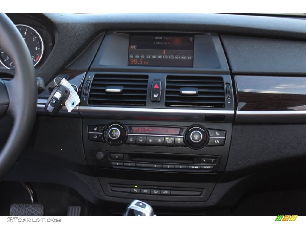 2009 BMW X5 xDrive48i Controls Photo #76462170