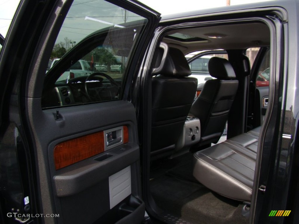 2010 F150 Lariat SuperCrew - Tuxedo Black / Black photo #12