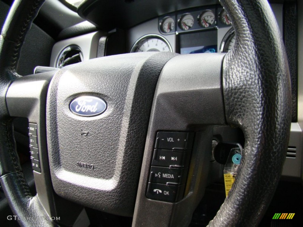 2010 F150 Lariat SuperCrew - Tuxedo Black / Black photo #22