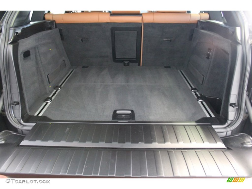 2010 BMW X5 xDrive30i Trunk Photo #76463885