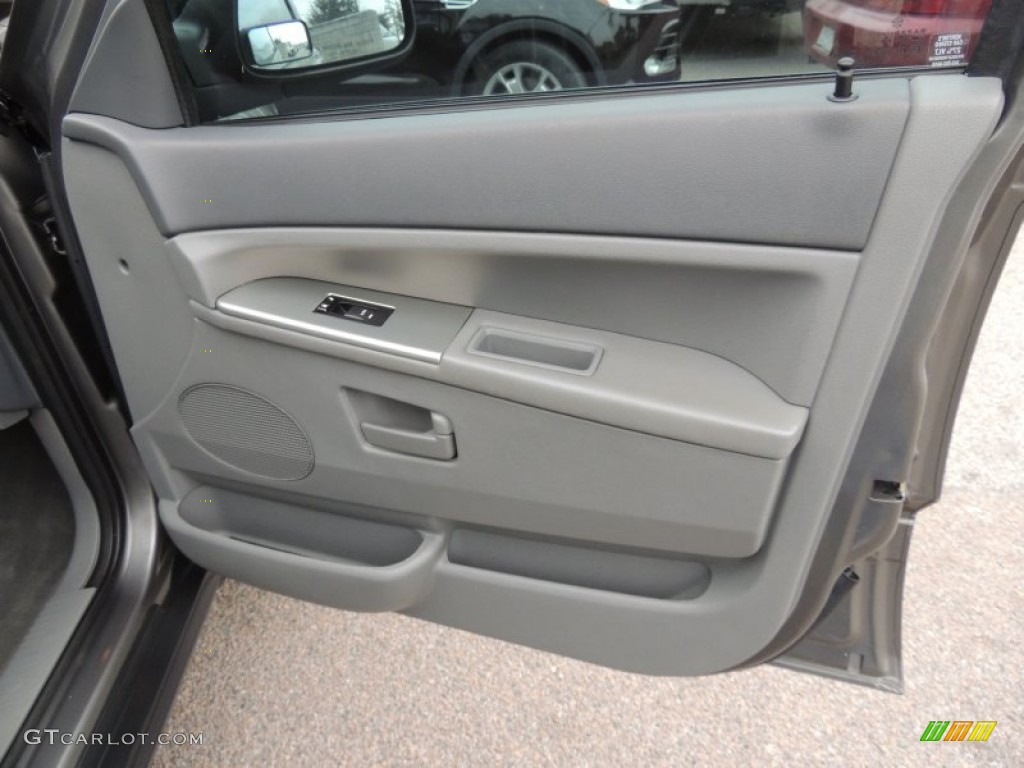 2007 Jeep Grand Cherokee Laredo Medium Slate Gray Door Panel Photo #76465022