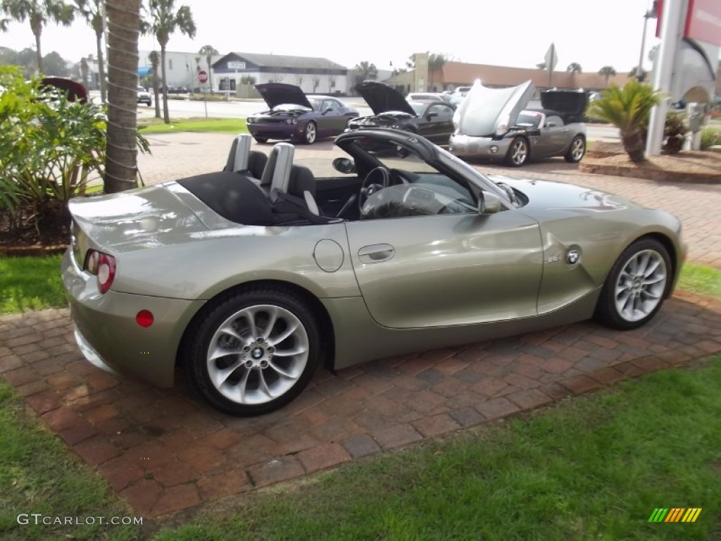Olivine Green Metallic 2005 BMW Z4 2.5i Roadster Exterior Photo #76465908