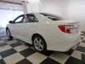 Super White - Camry SE Photo No. 19