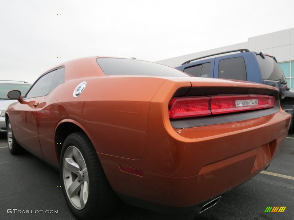 2011 Challenger SE - Toxic Orange Pearl / Dark Slate Gray photo #2