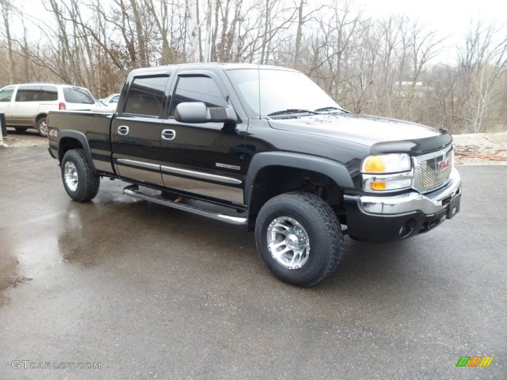 Onyx Black 2004 GMC Sierra 2500HD SLE Crew Cab 4x4 Exterior Photo #76467875