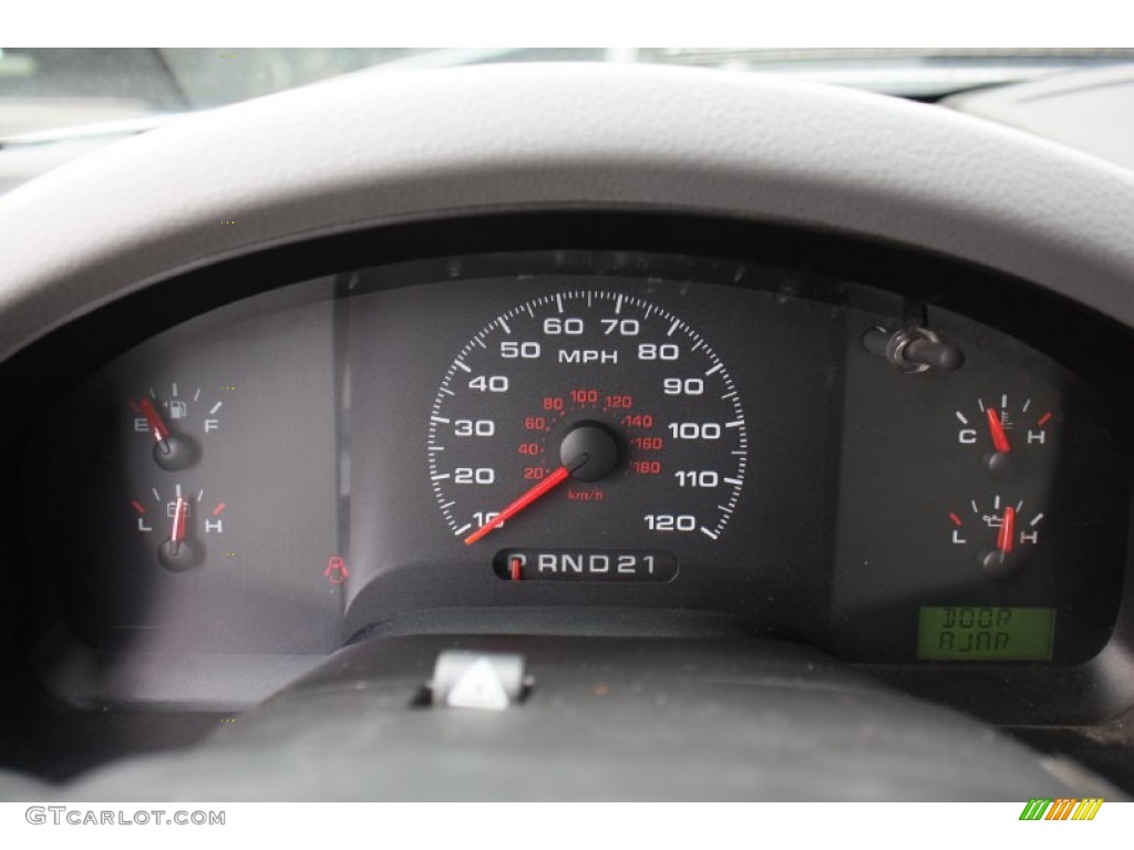 2005 Ford F150 XL Regular Cab Gauges Photo #76468907
