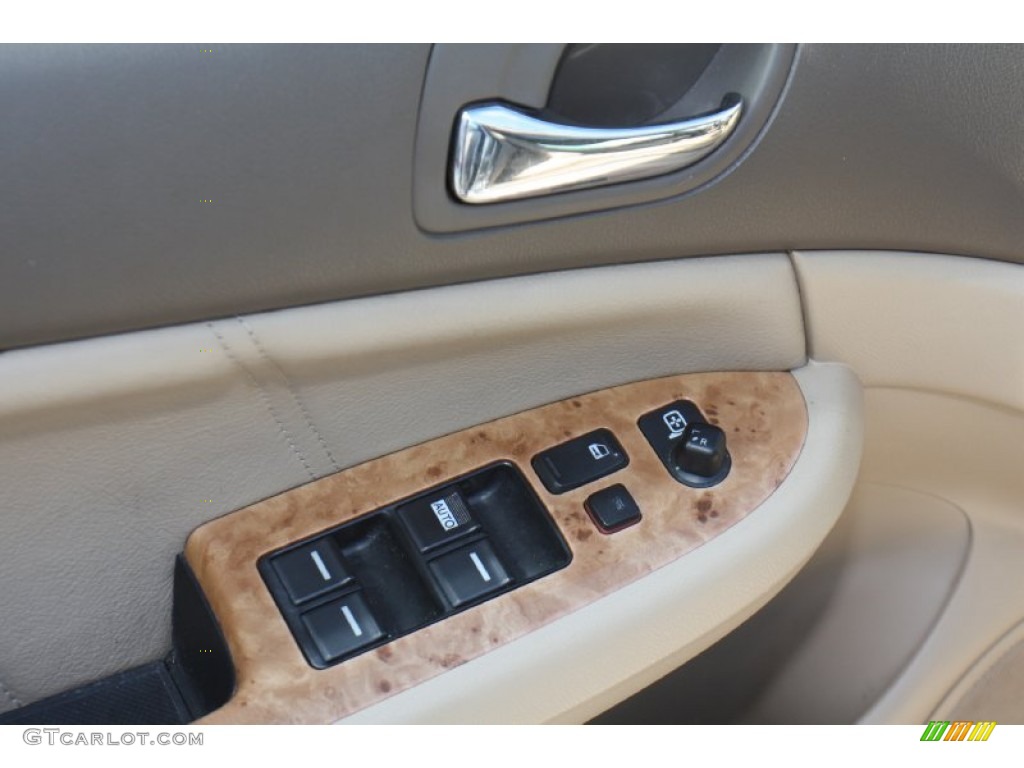 2003 Honda Accord EX-L Sedan Controls Photo #76470177