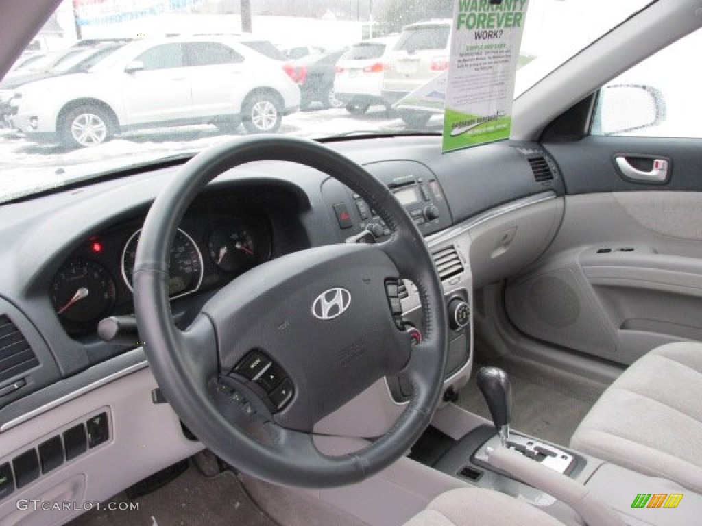2007 Hyundai Sonata GLS Gray Dashboard Photo #76471795