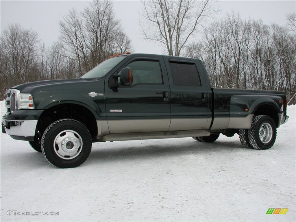 2005 F350 Super Duty King Ranch Crew Cab 4x4 - Dark Green Satin Metallic / Castano Leather photo #2