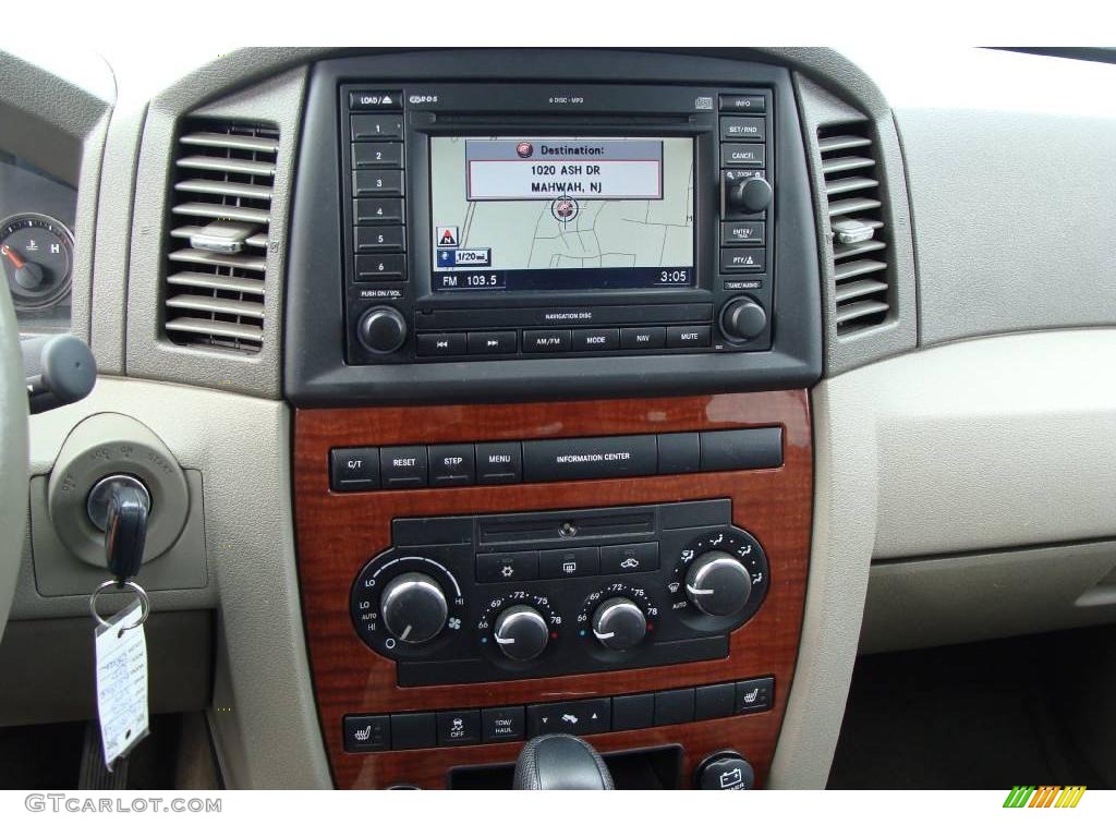 2005 Grand Cherokee Limited 4x4 - Deep Beryl Green Pearl / Khaki photo #13