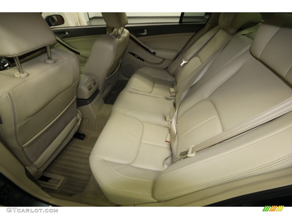 2006 Infiniti G 35 Sedan Rear Seat Photos
