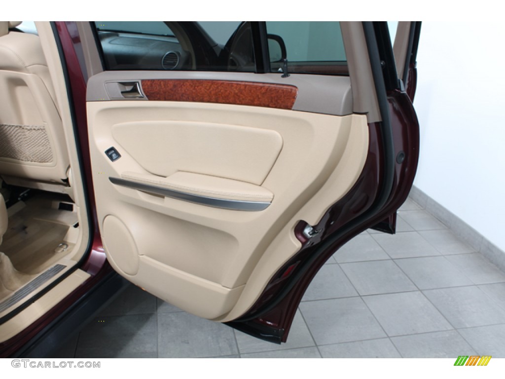 2008 Mercedes-Benz GL 450 4Matic Macadamia Door Panel Photo #76475580