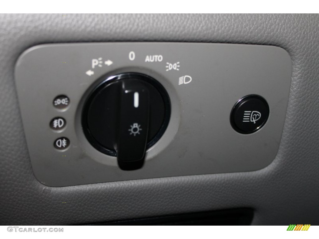 2006 Mercedes-Benz CLS 500 Controls Photo #76477736