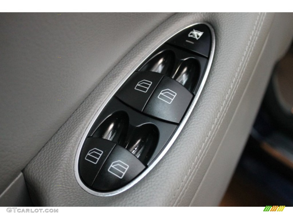 2006 Mercedes-Benz CLS 500 Controls Photo #76477749