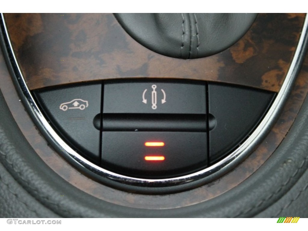 2006 Mercedes-Benz CLS 500 Controls Photo #76477845