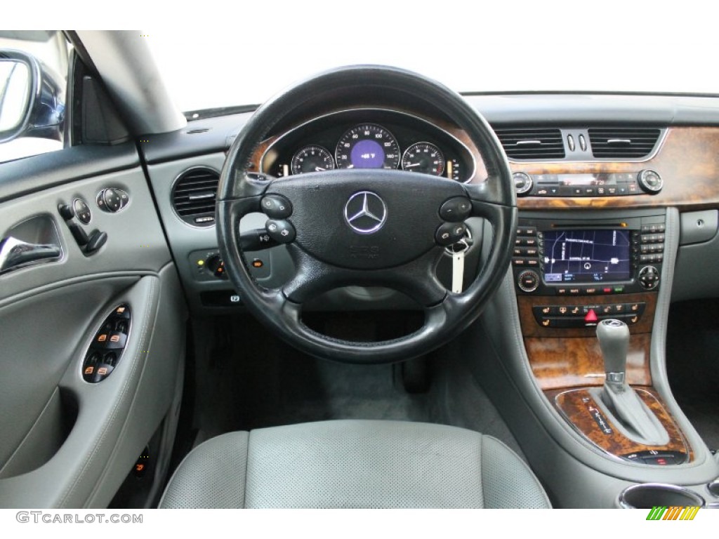 2006 Mercedes-Benz CLS 500 Ash Grey Dashboard Photo #76477874