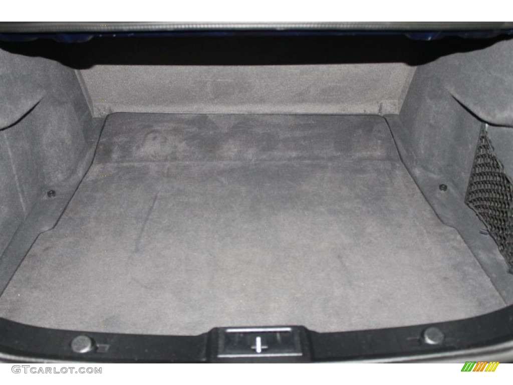 2006 Mercedes-Benz CLS 500 Trunk Photos