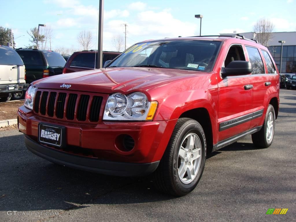 2006 Grand Cherokee Laredo 4x4 - Inferno Red Crystal Pearl / Medium Slate Gray photo #1