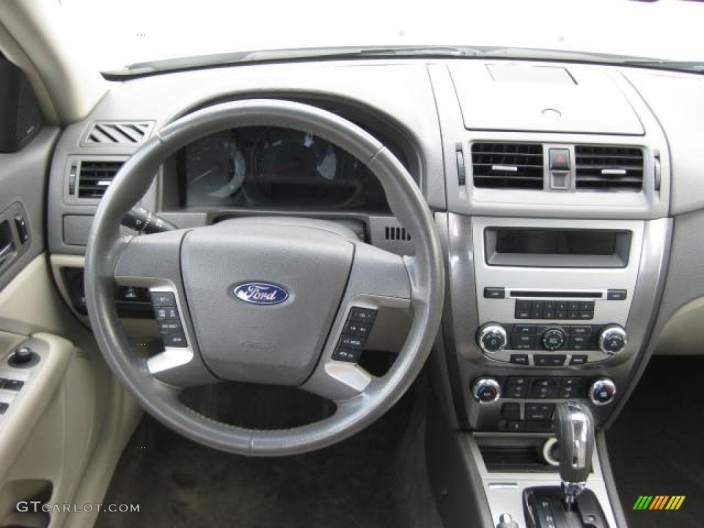 2010 Fusion SEL V6 - Smokestone Metallic / Camel photo #25