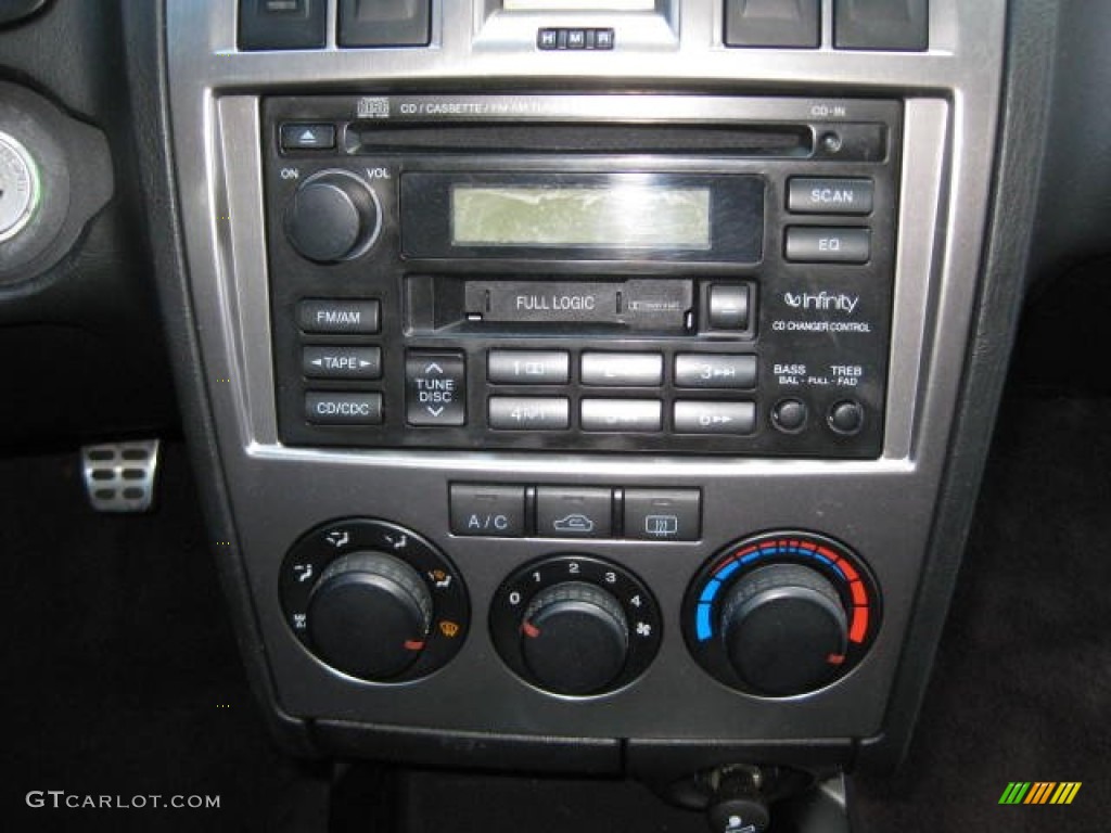 2004 Hyundai Tiburon GT Special Edition Controls Photos