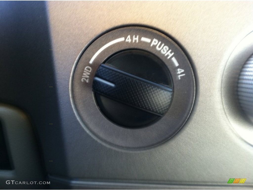 2010 Tundra Double Cab 4x4 - Slate Gray Metallic / Graphite Gray photo #27