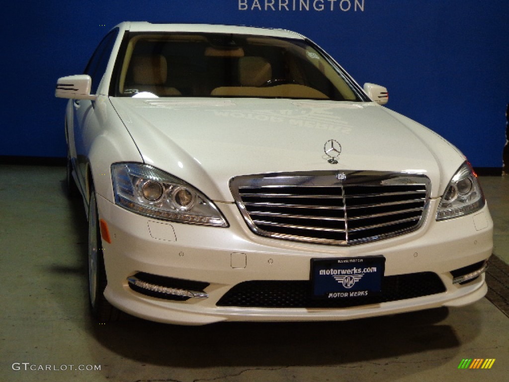 2010 S 550 4Matic Sedan - Diamond White Metallic / Cashmere/Savanna photo #1