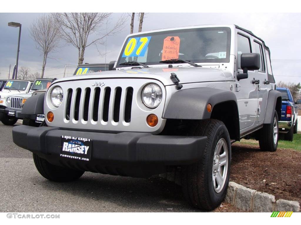 Bright Silver Metallic Jeep Wrangler Unlimited