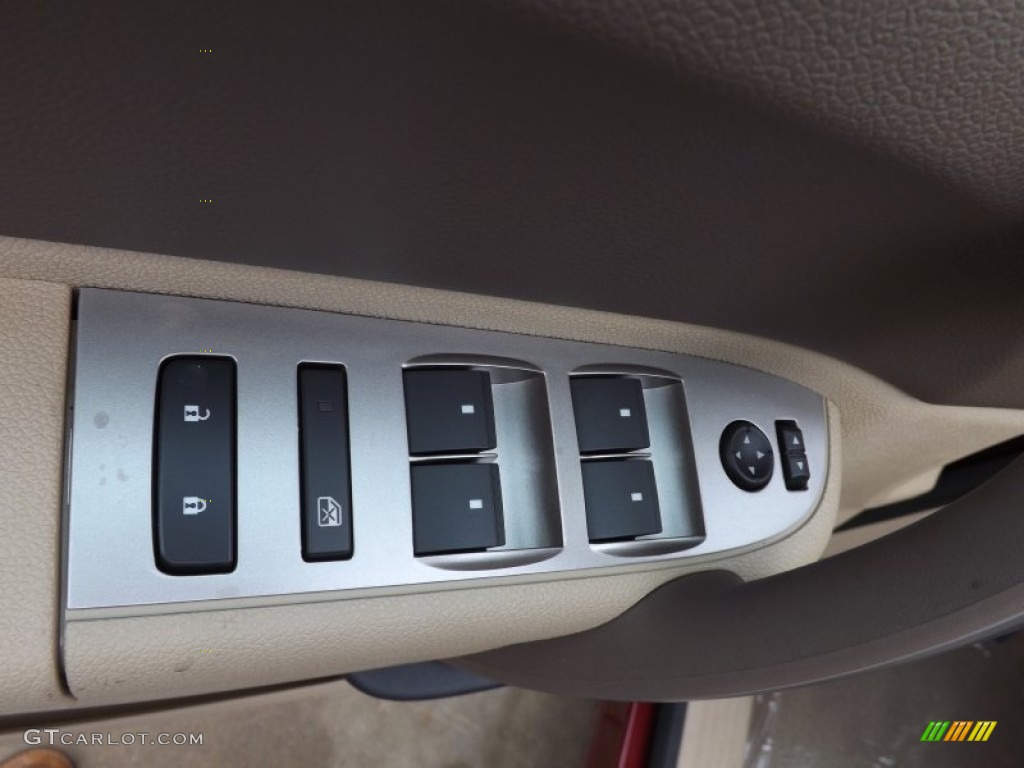 2013 GMC Sierra 1500 SLE Crew Cab 4x4 Controls Photo #76486523