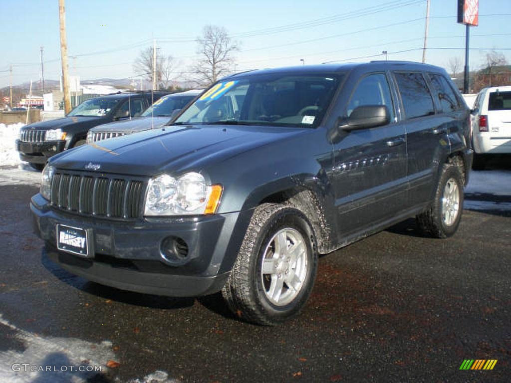 2007 Grand Cherokee Laredo 4x4 - Steel Blue Metallic / Khaki photo #1