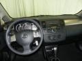 Super Black - Versa 1.8 S Hatchback Photo No. 11