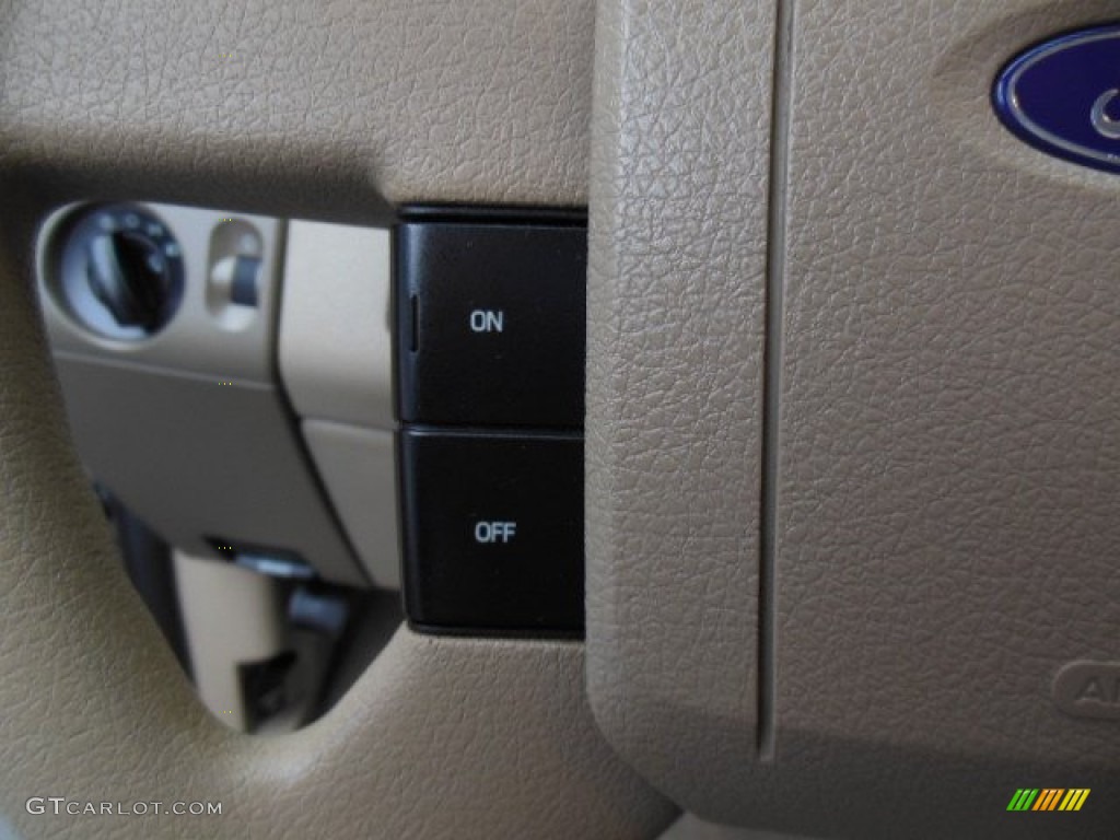 2004 Ford F150 XLT SuperCab 4x4 Controls Photo #76489623