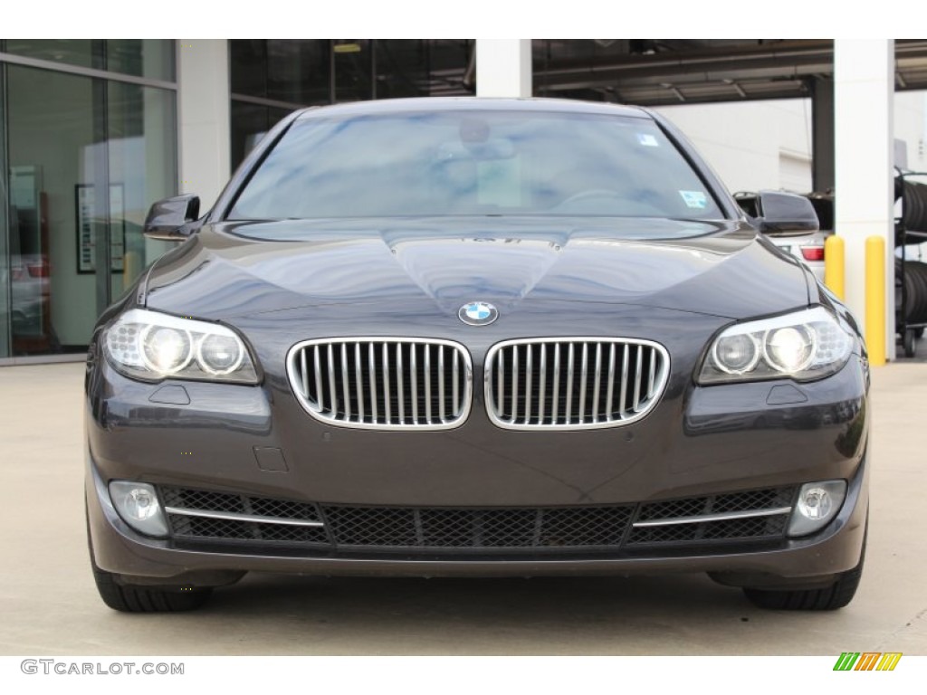 Dark Graphite Metallic 2011 BMW 5 Series 550i Sedan Exterior Photo #76489916