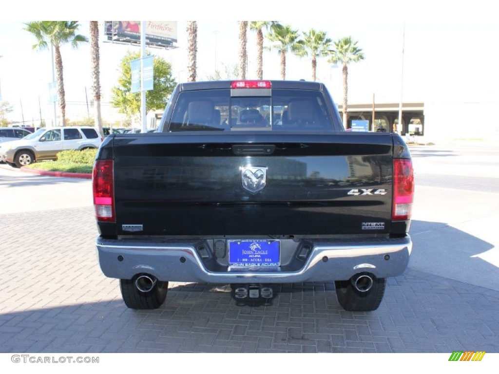 2011 Ram 1500 Laramie Crew Cab 4x4 - Brilliant Black Crystal Pearl / Dark Slate Gray photo #4