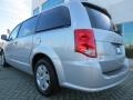 Bright Silver Metallic - Grand Caravan SE Photo No. 3