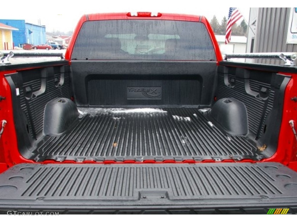 2011 GMC Sierra 1500 SLE Crew Cab 4x4 Trunk Photos