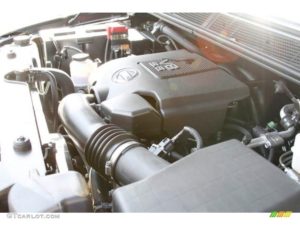 2012 Nissan Titan Pro-4X King Cab 4x4 Engine Photos