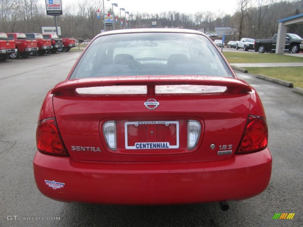 2005 Sentra 1.8 S Special Edition - Inferno Red / Charcoal photo #5