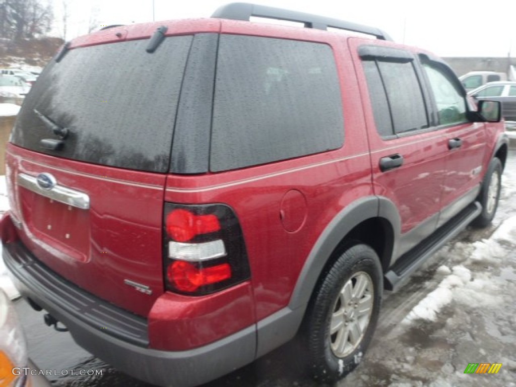 2006 Explorer XLT 4x4 - Redfire Metallic / Camel photo #2