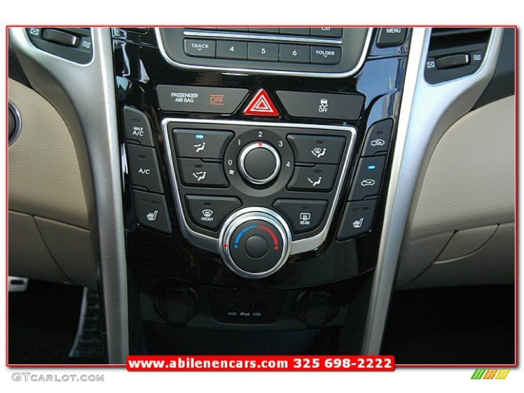 2013 Elantra GT - Volcanic Red / Beige photo #31