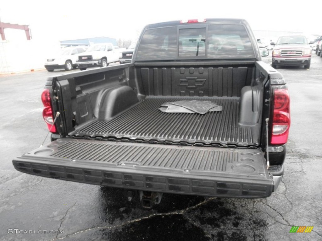 2005 Silverado 1500 LT Crew Cab 4x4 - Black / Dark Charcoal photo #23