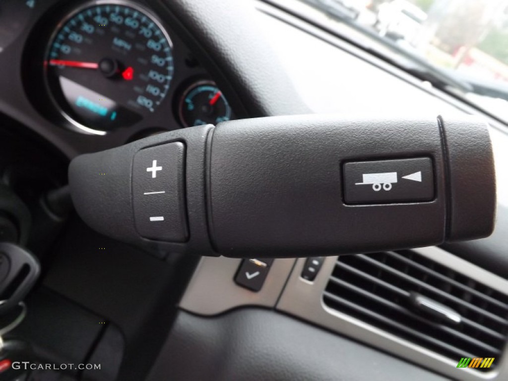 2013 Chevrolet Silverado 2500HD LTZ Crew Cab 4x4 Controls Photo #76510245